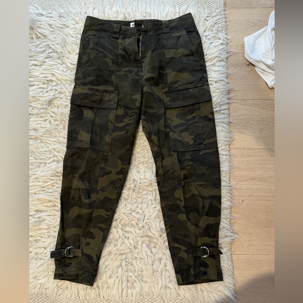 CAMO PANTS